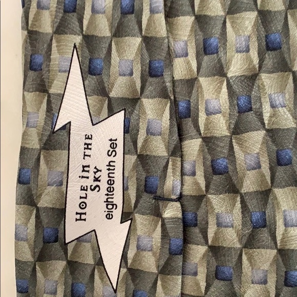 The Grateful Dead 100% Silk Neck Tie Hole - Picture 3 of 5